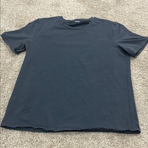 Lululemon tee shirt